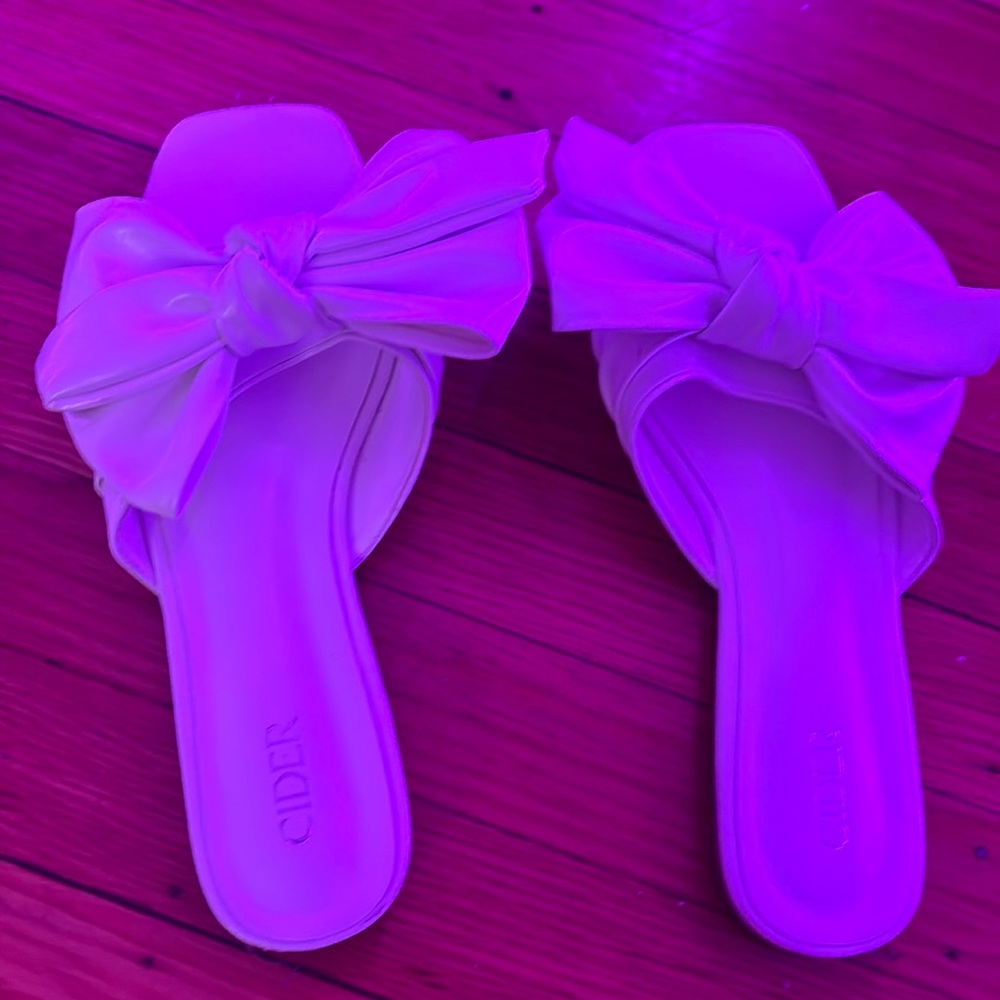 cute white cider flats!